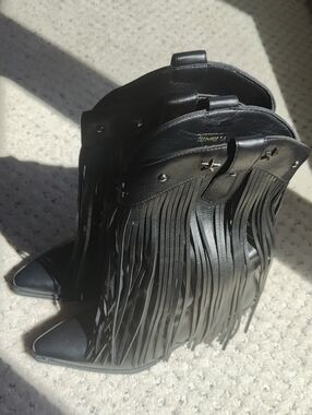 Fringe Western Pointed-Toe Ankle Boots - Black NWOT
